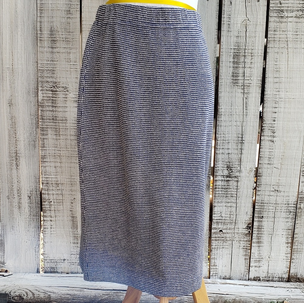 St John Collection 6 Basic Classic Knit Skirt